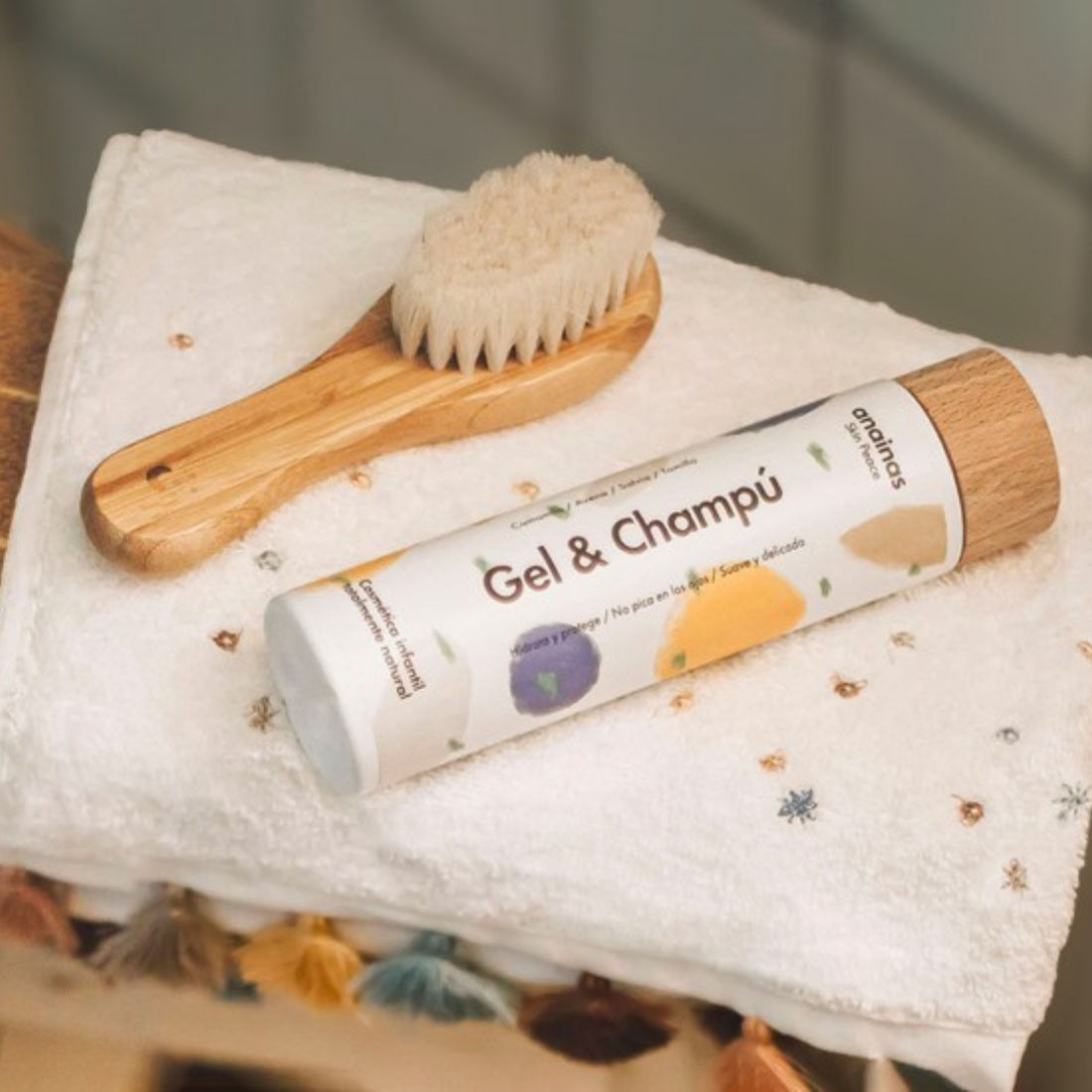 Gel y Champú Bio Anainas: Limpieza Suave para Pieles Sensibles