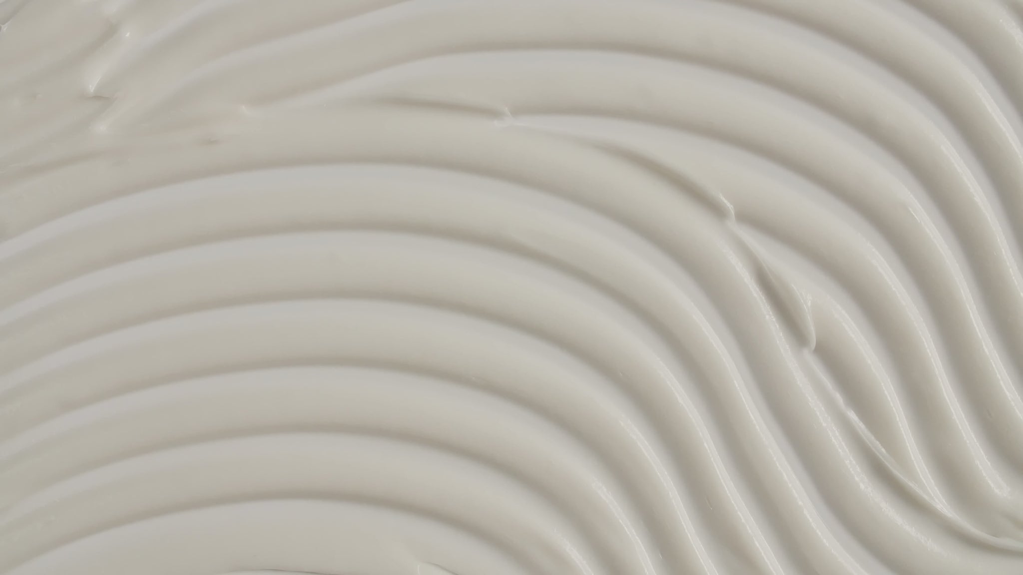 Vídeo en primer plano que muestra el movimiento y la textura cremosa, suave y untuosa de la Crema Repulp de Novexpert